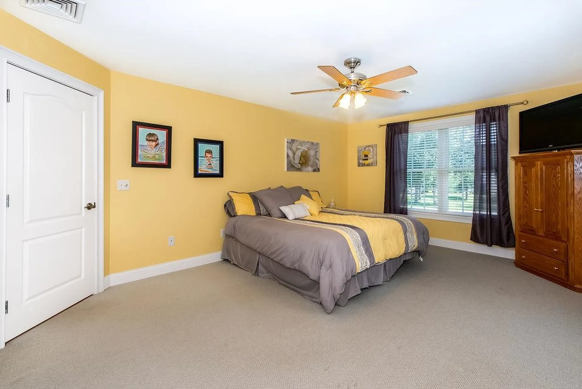 8 Linwood Lane Stratham NH 03885