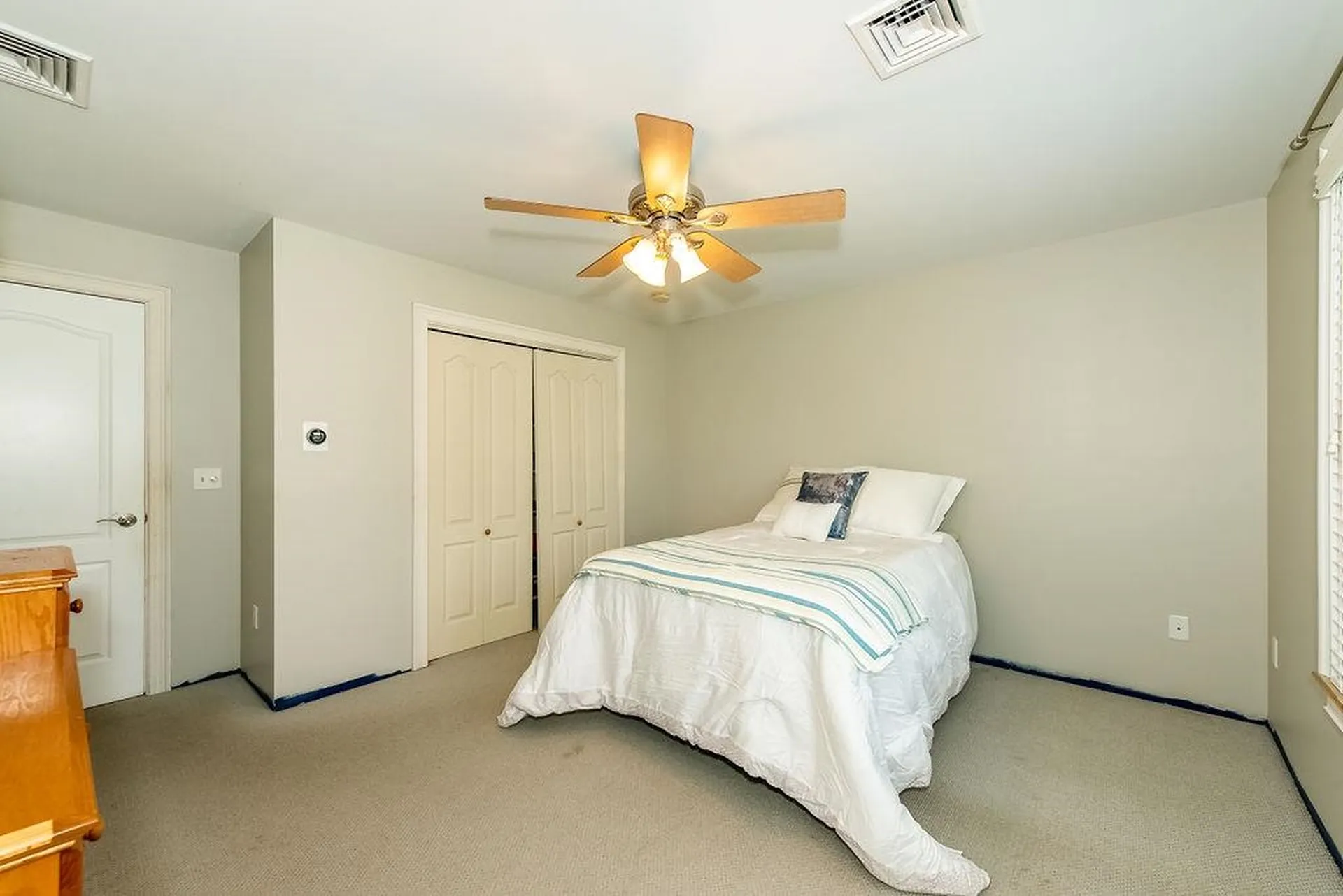 8 Linwood Lane Stratham NH 03885