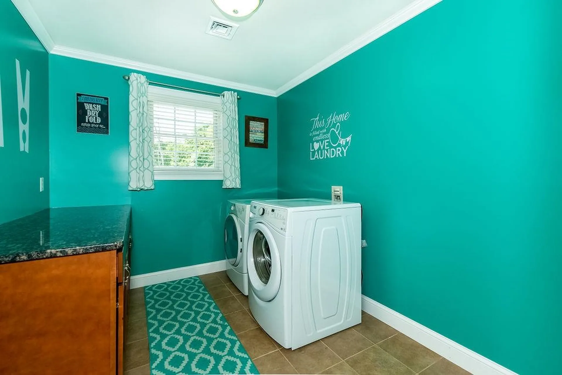8 Linwood Lane Stratham NH 03885