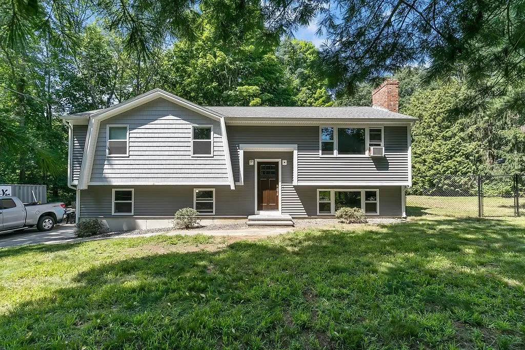 39 Bear Hill Road Newton NH 03858