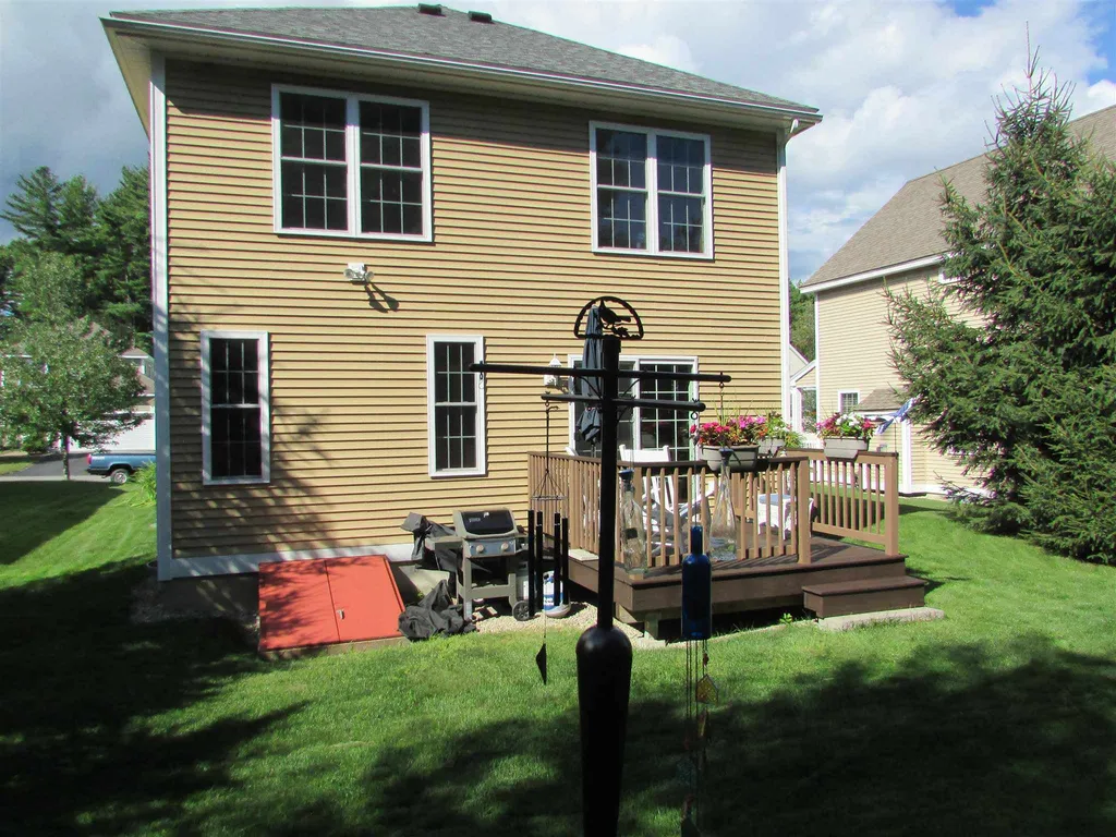 22 Melody Terrace Dover NH 03820-4713