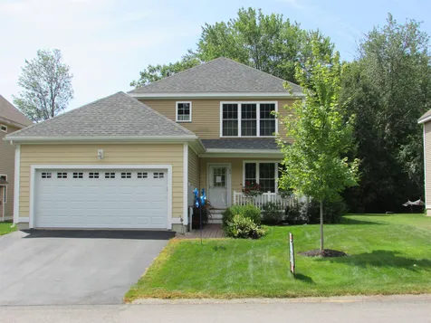 22 Melody Terrace Dover NH 03820-4713