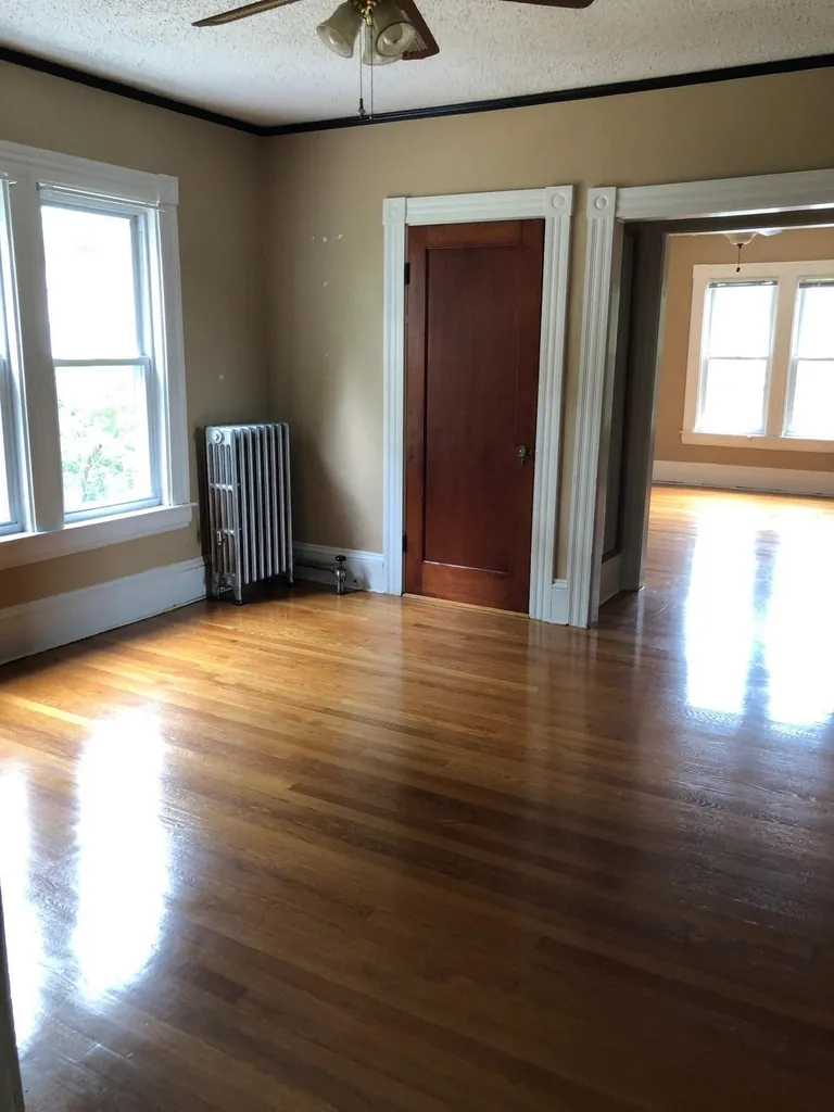 352 Lowell Street Manchester NH 03104