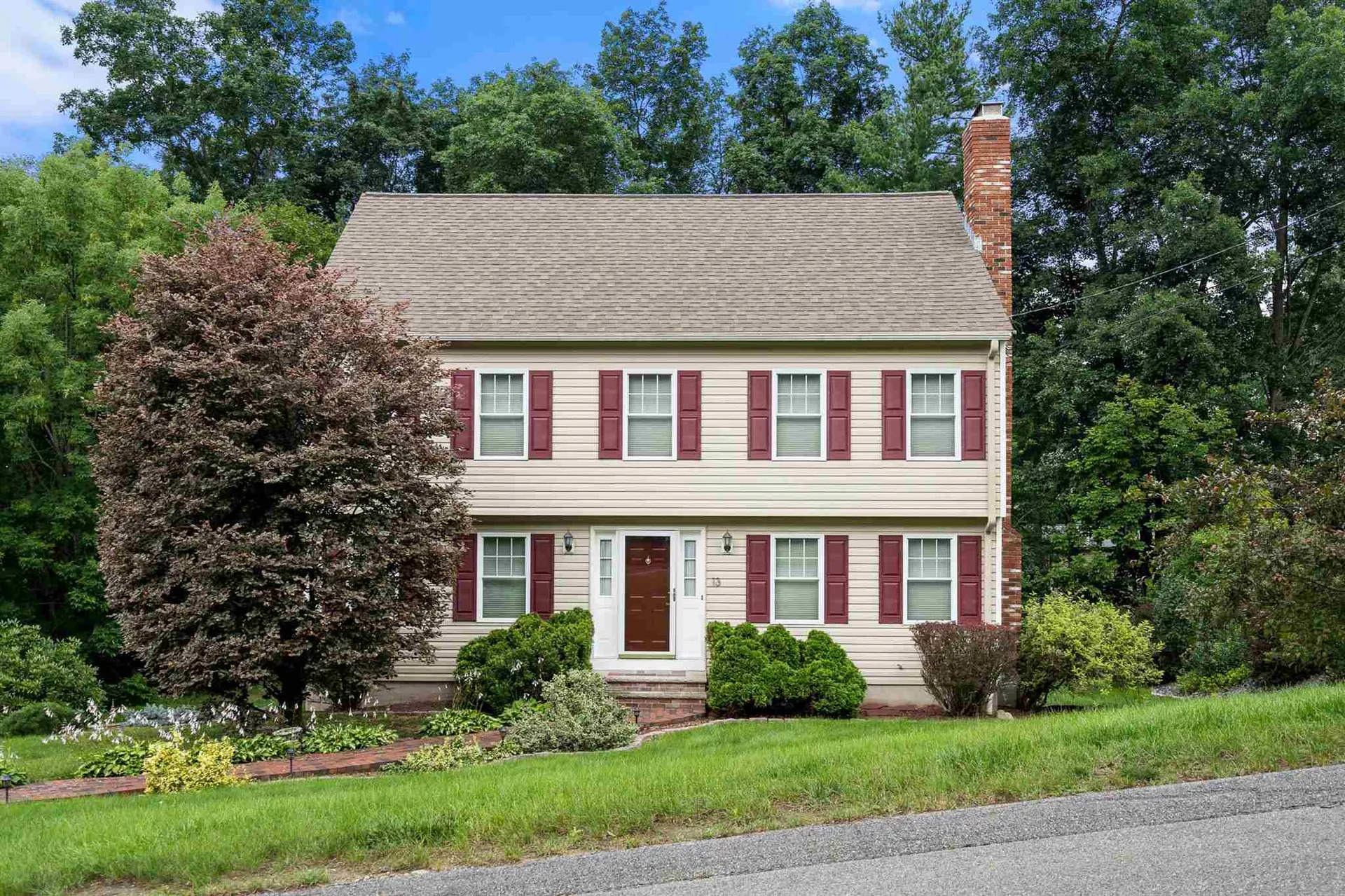 13 Stanwood Road Salem NH 03079