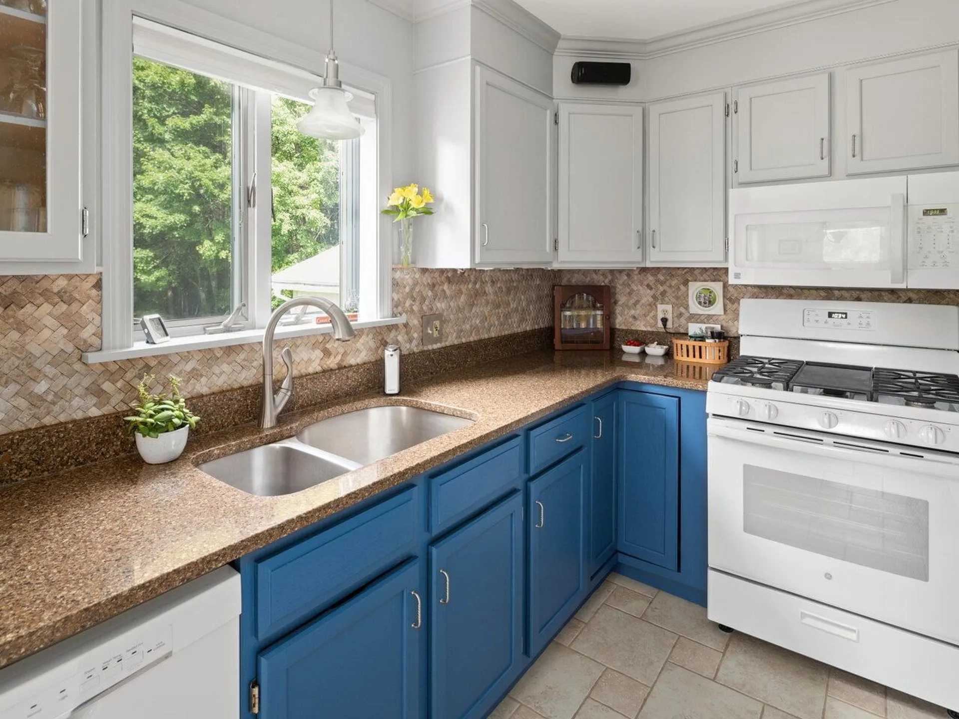3849 North 116 Road Bristol VT 05443
