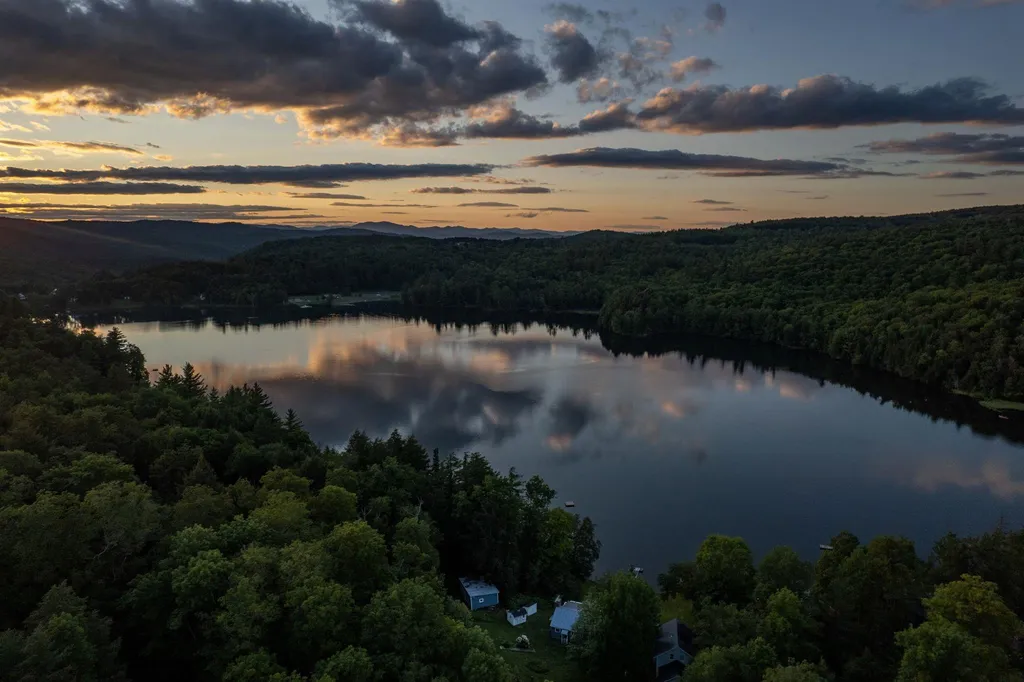 26 Hickey Lane Barnard VT 05031