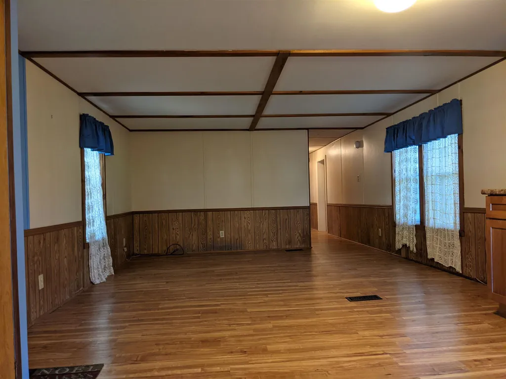 65 Mccusker Place Claremont NH 03743