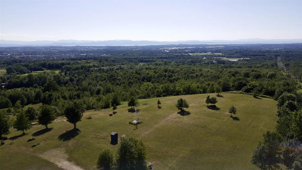 351 Ledgewood Drive Williston VT 05495