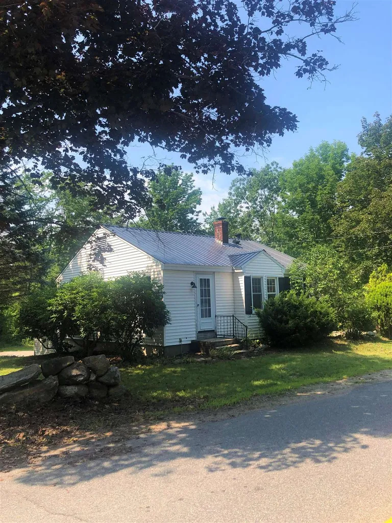 477 North Main Street Wolfeboro NH 03894