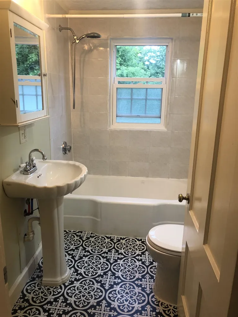 477 North Main Street Wolfeboro NH 03894