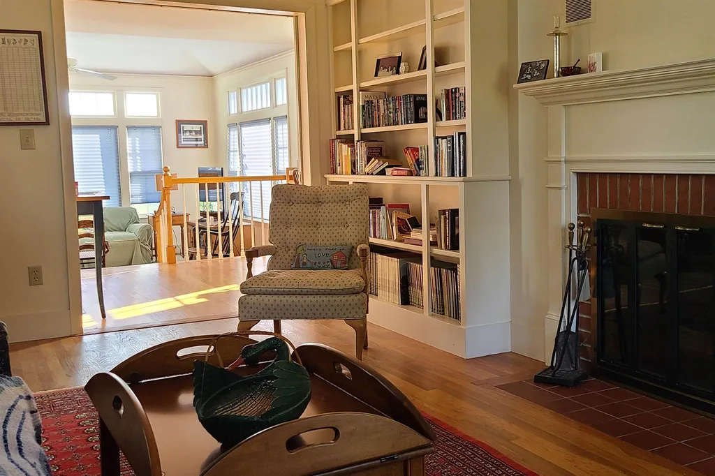 234 North Main Street Wolfeboro NH 03894