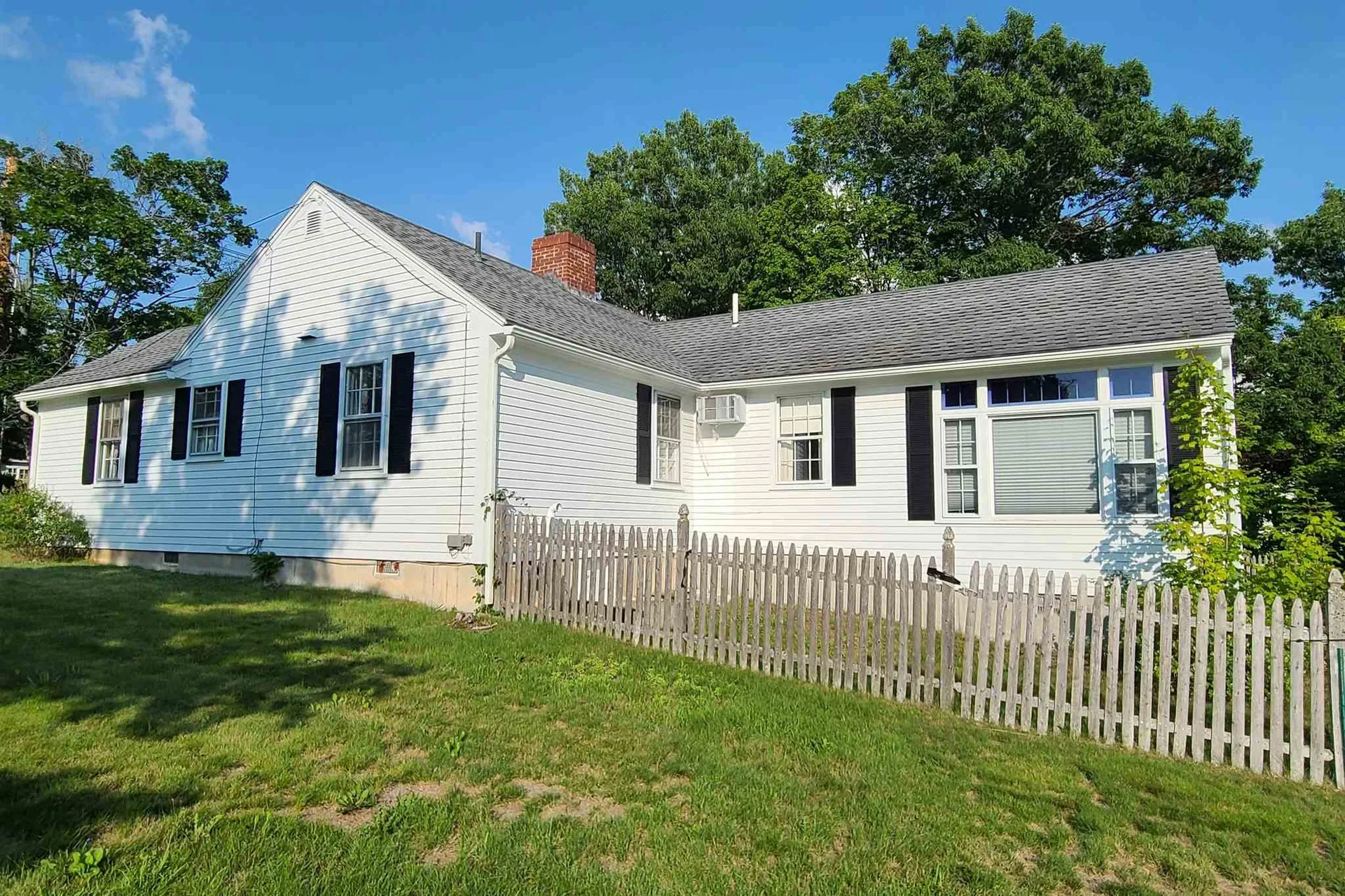 234 North Main Street Wolfeboro NH 03894