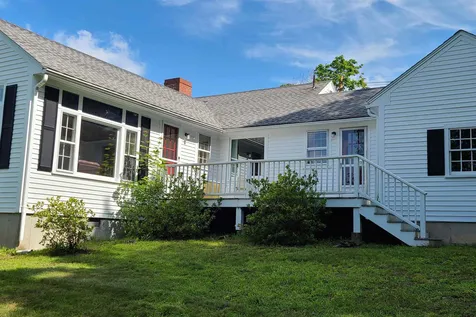 234 North Main Street Wolfeboro NH 03894