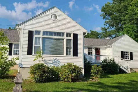 234 North Main Street Wolfeboro NH 03894