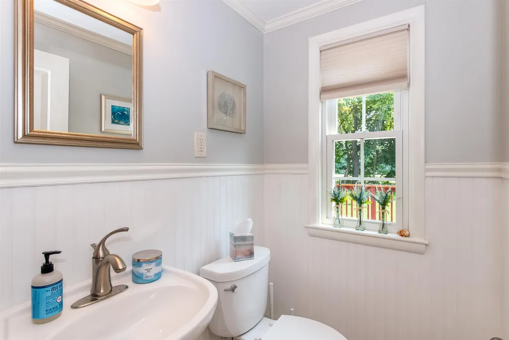 11 Grandview Terrace North Hampton NH 03862