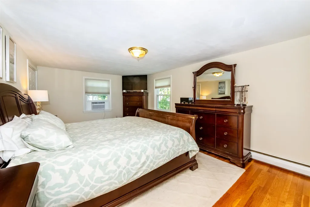 11 Grandview Terrace North Hampton NH 03862
