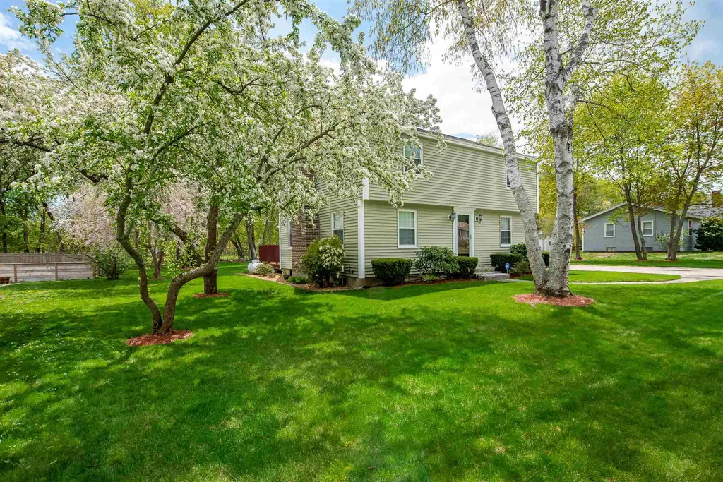 11 Grandview Terrace North Hampton NH 03862