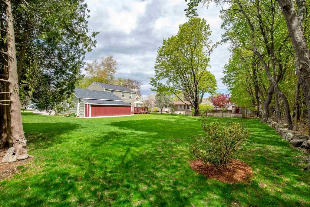 11 Grandview Terrace North Hampton NH 03862