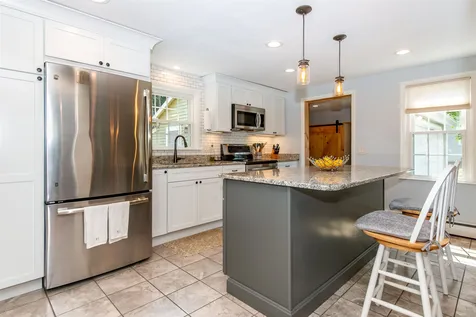 11 Grandview Terrace North Hampton NH 03862