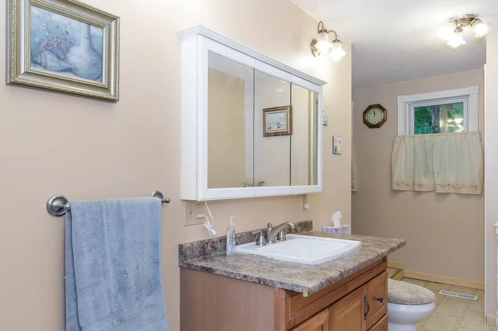 18 Osgood Avenue Claremont NH 03743