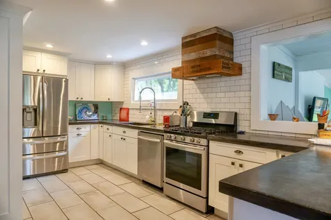 29 Towle Avenue Hampton NH 03842