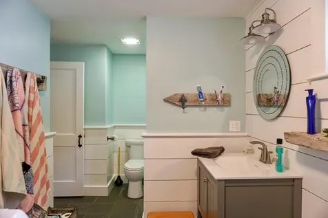 29 Towle Avenue Hampton NH 03842