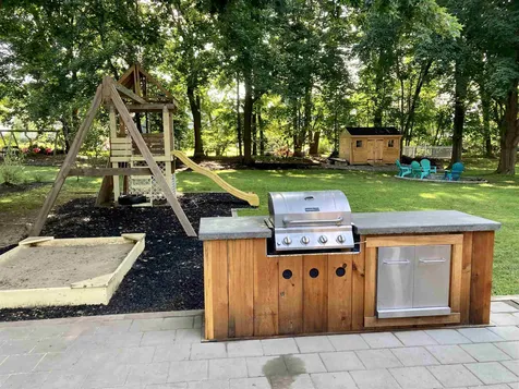 29 Towle Avenue Hampton NH 03842