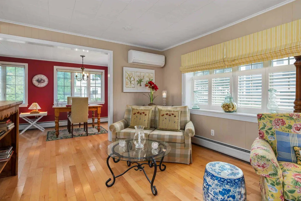 30 Colby Lane Wells ME 04090-3727