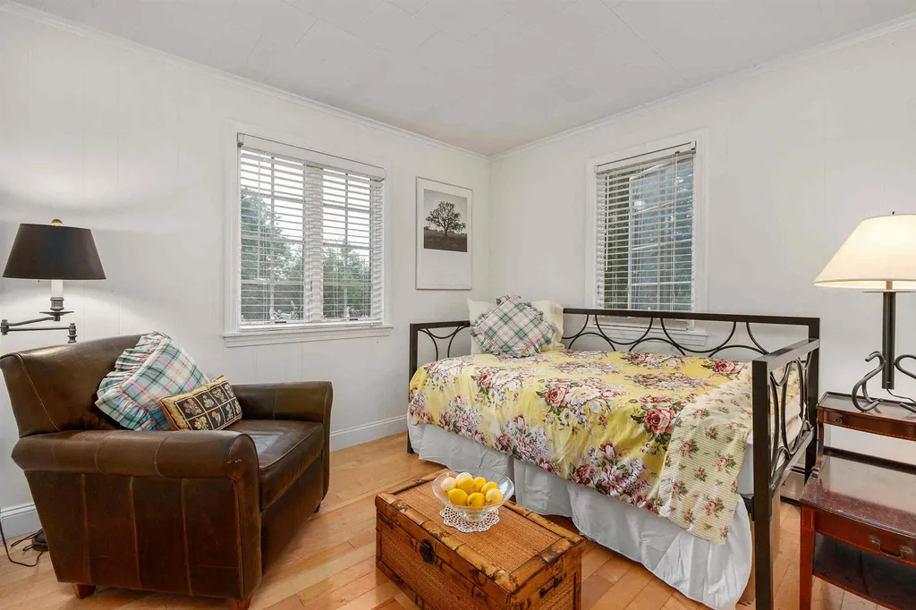 30 Colby Lane Wells ME 04090-3727