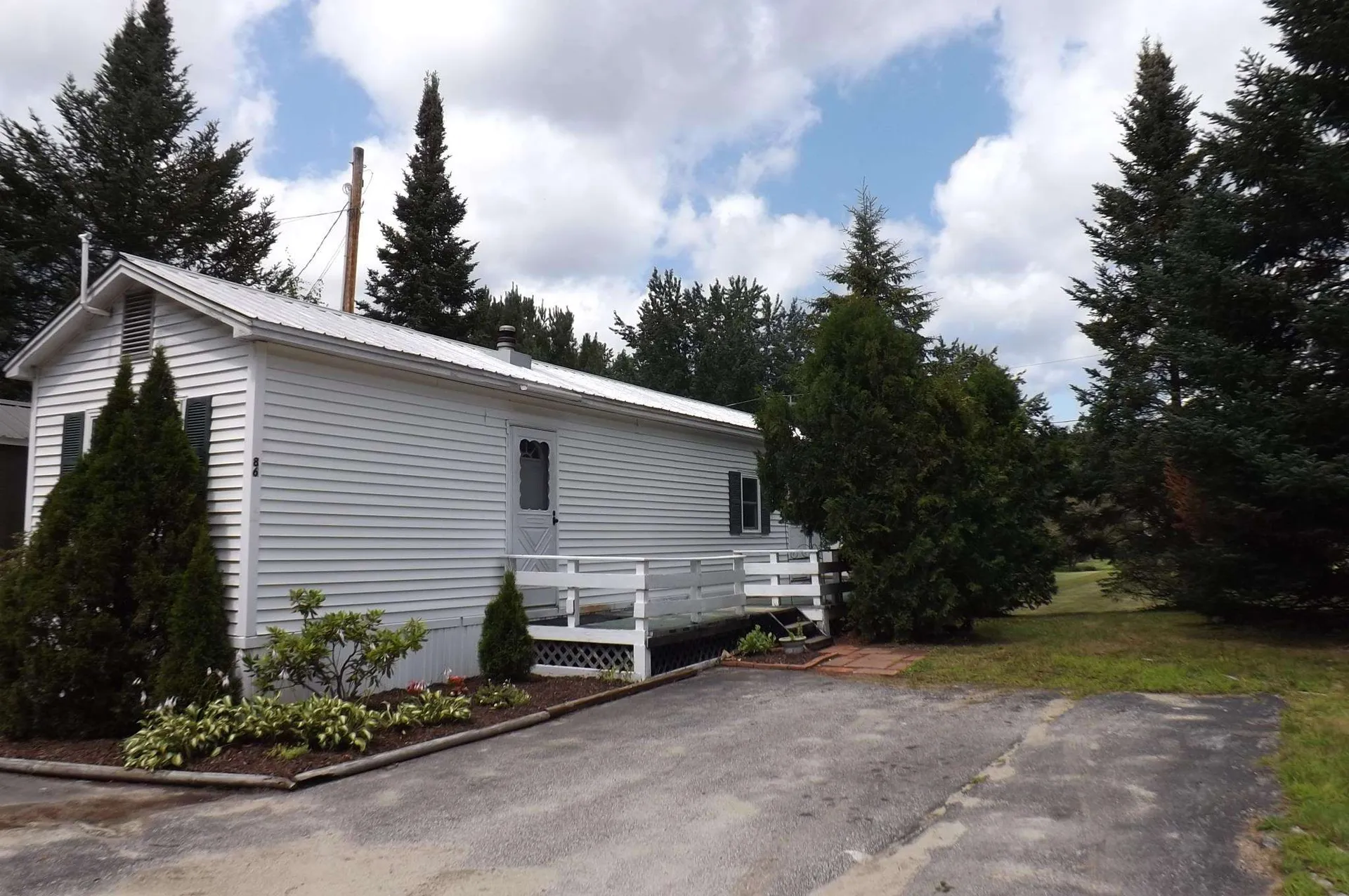 86 Dow Avenue Franconia NH 03580