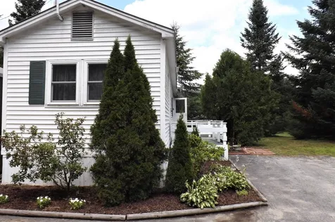 86 Dow Avenue Franconia NH 03580