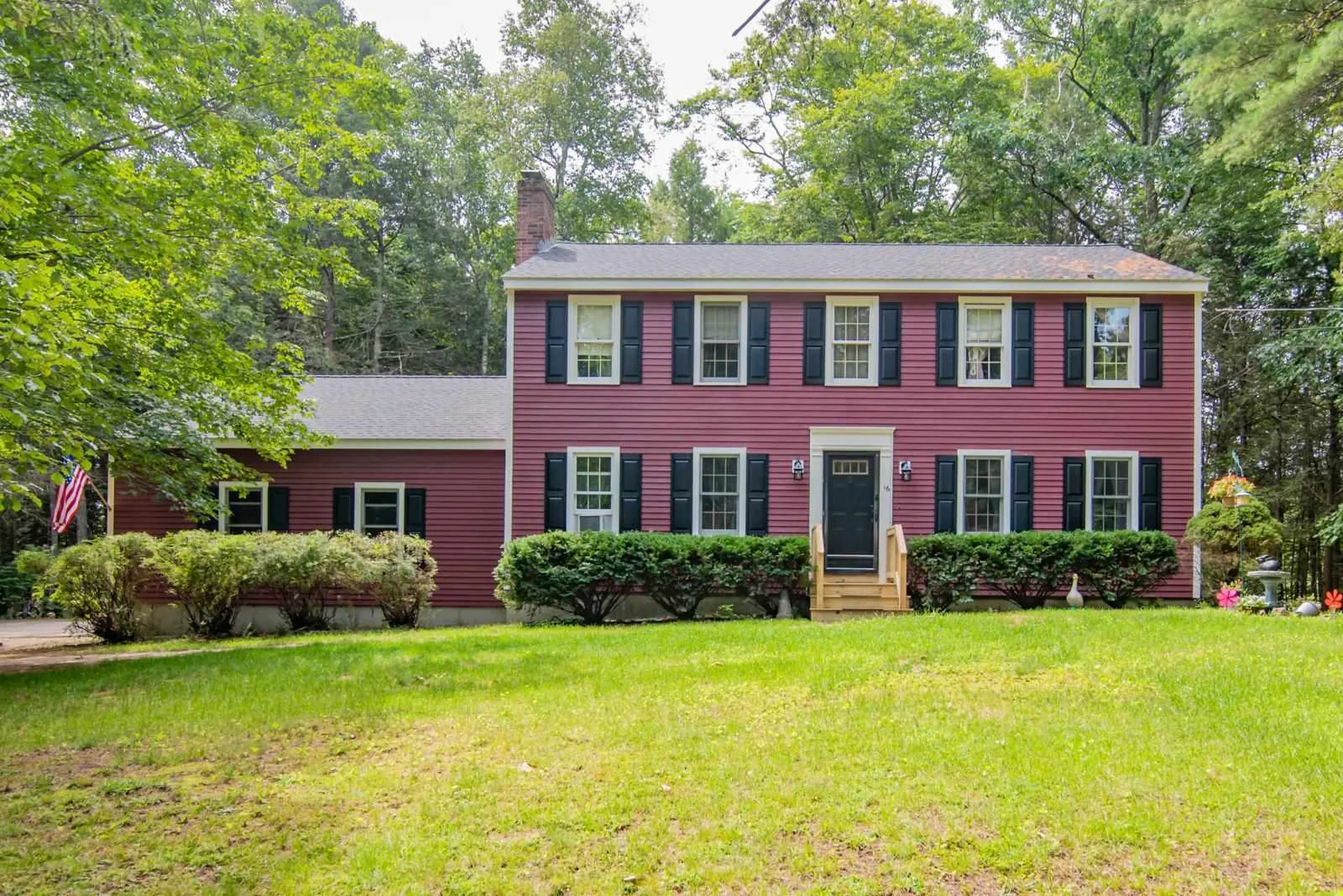 16 Hooke Road Fremont NH 03044