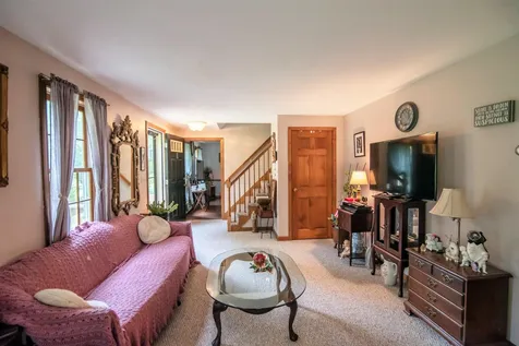 16 Hooke Road Fremont NH 03044