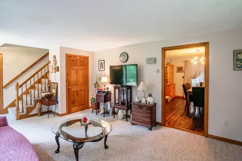 16 Hooke Road Fremont NH 03044