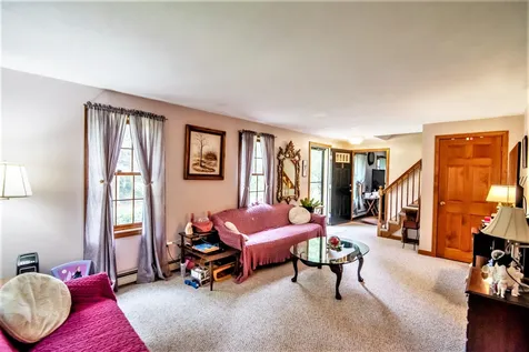 16 Hooke Road Fremont NH 03044