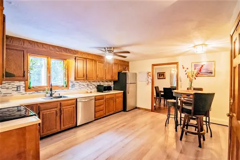 16 Hooke Road Fremont NH 03044