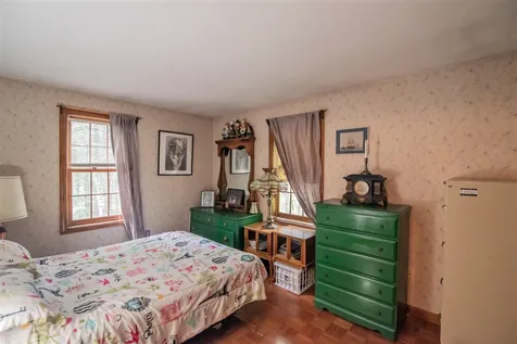 16 Hooke Road Fremont NH 03044