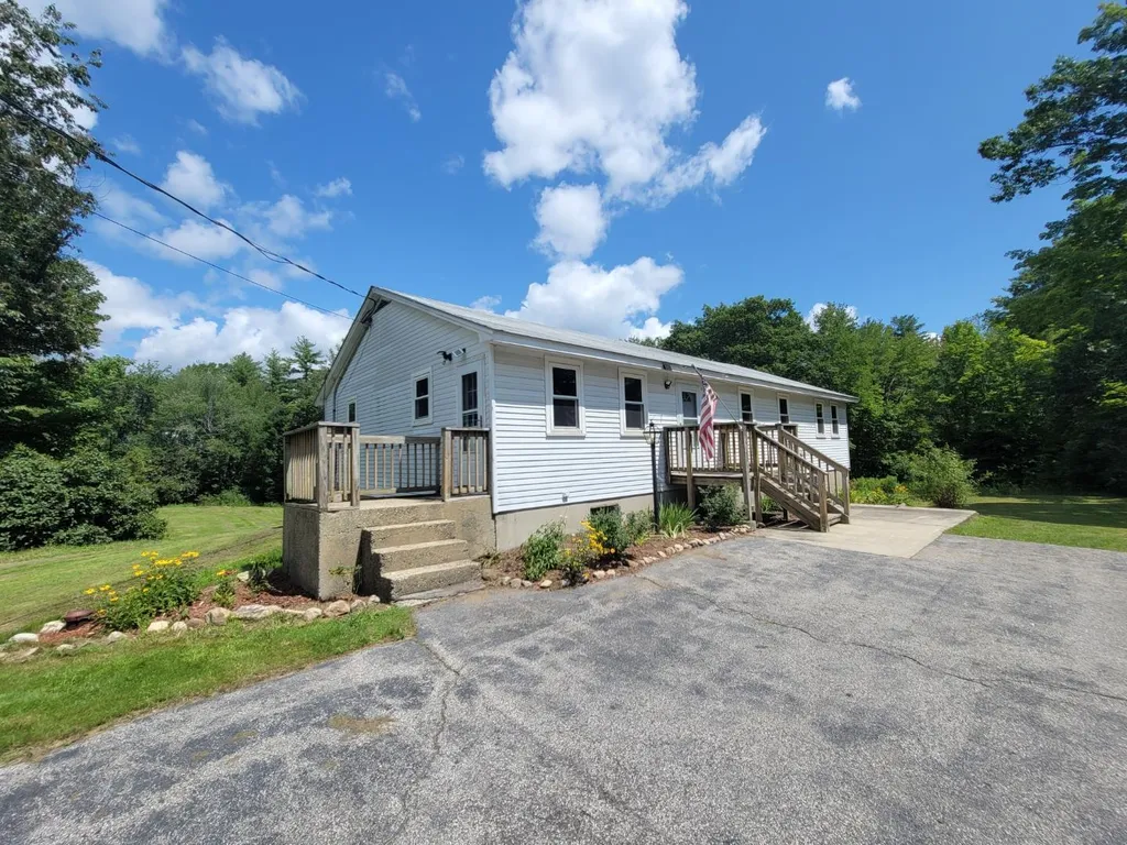 463 Chester Turnpike Candia NH 03034
