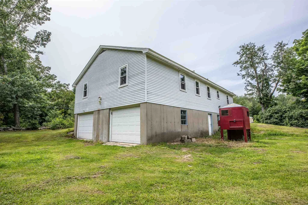 463 Chester Turnpike Candia NH 03034