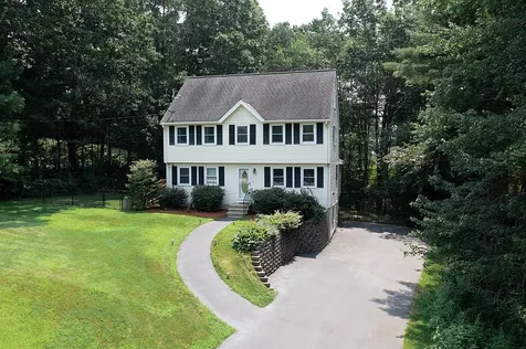 2 Nathaniel Drive Hudson NH 03051
