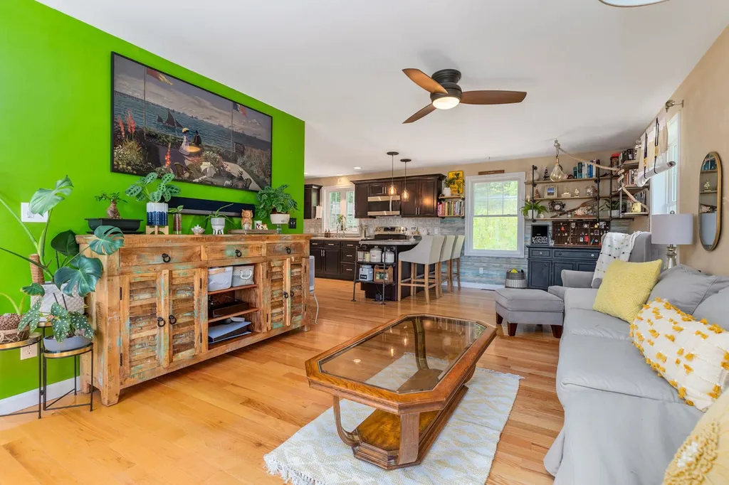 58 Morgan Drive Epping NH 03042