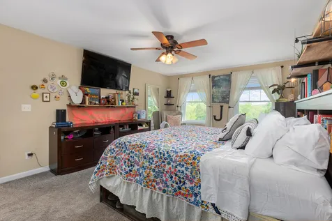 58 Morgan Drive Epping NH 03042