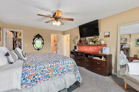 58 Morgan Drive Epping NH 03042