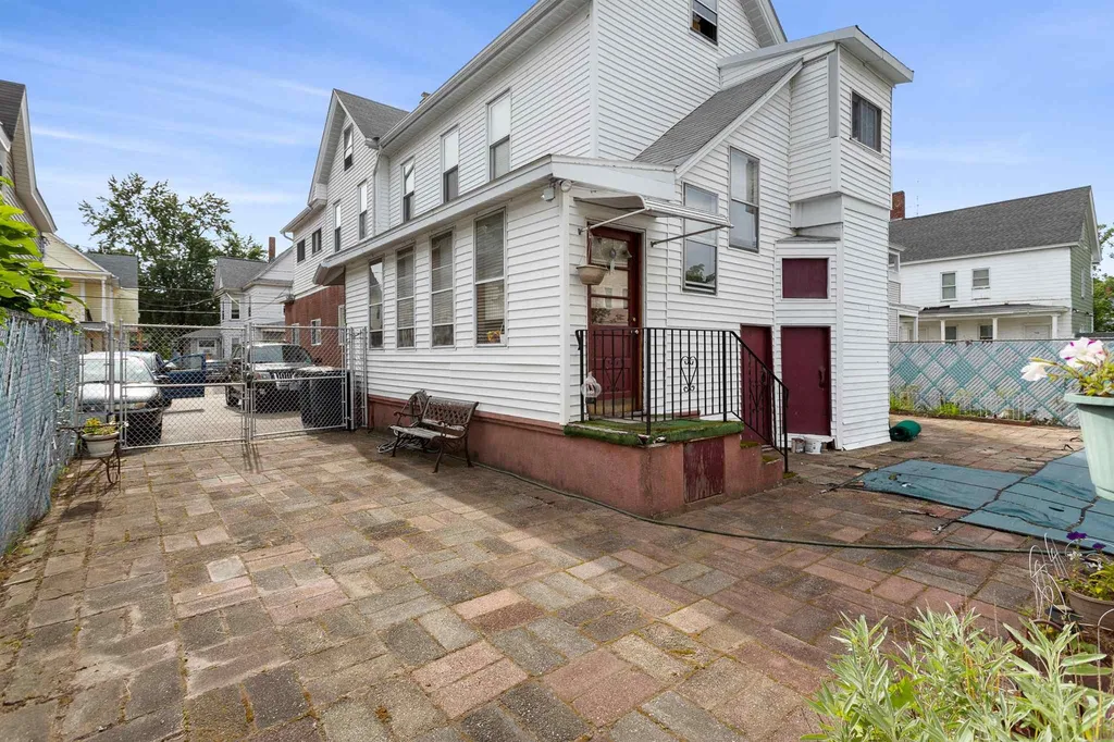 120 Palm Street Nashua NH 03060