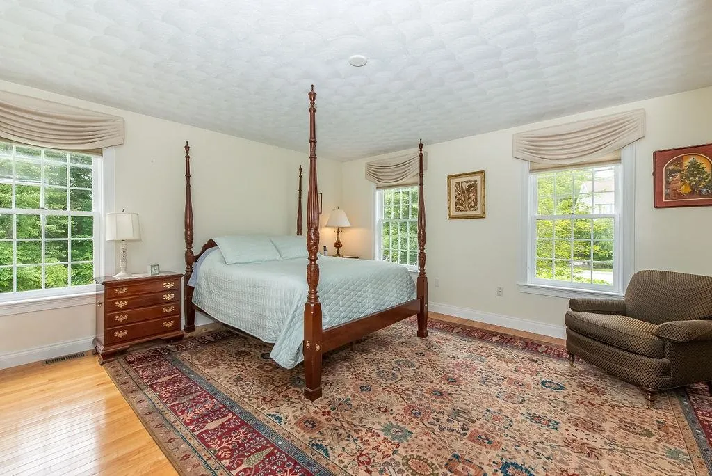11 Cullen Way Exeter NH 03833