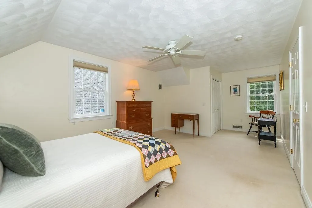 11 Cullen Way Exeter NH 03833