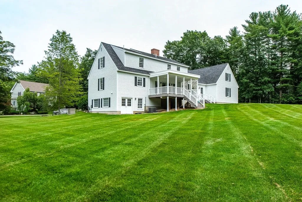 11 Cullen Way Exeter NH 03833