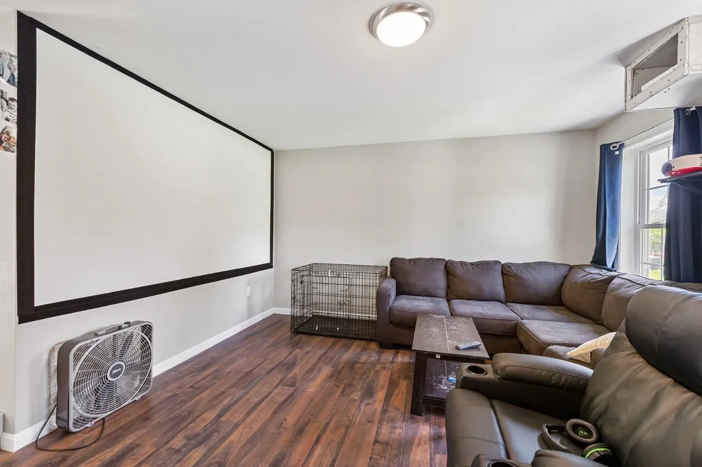 7 Merrill Drive Chichester NH 03258