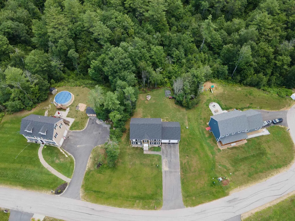 7 Merrill Drive Chichester NH 03258
