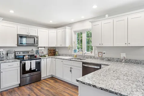 7 Merrill Drive Chichester NH 03258